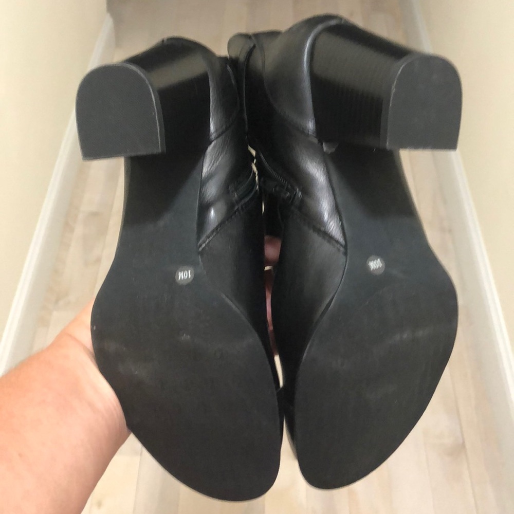 Booties - Picture 5 of 6